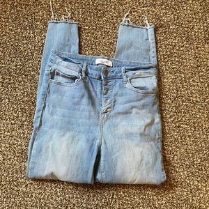 CJLA skinny jeans 🤍SIZE 11🤍